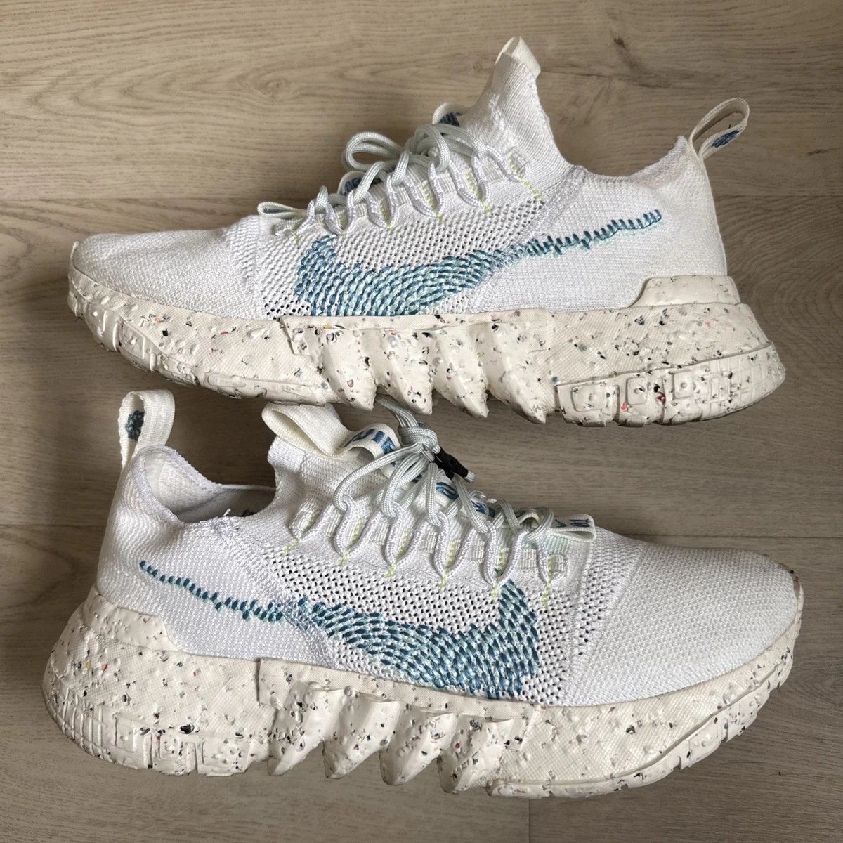 Nike Space Hippie 01 White Dutch Blue for Sale  display picture 2