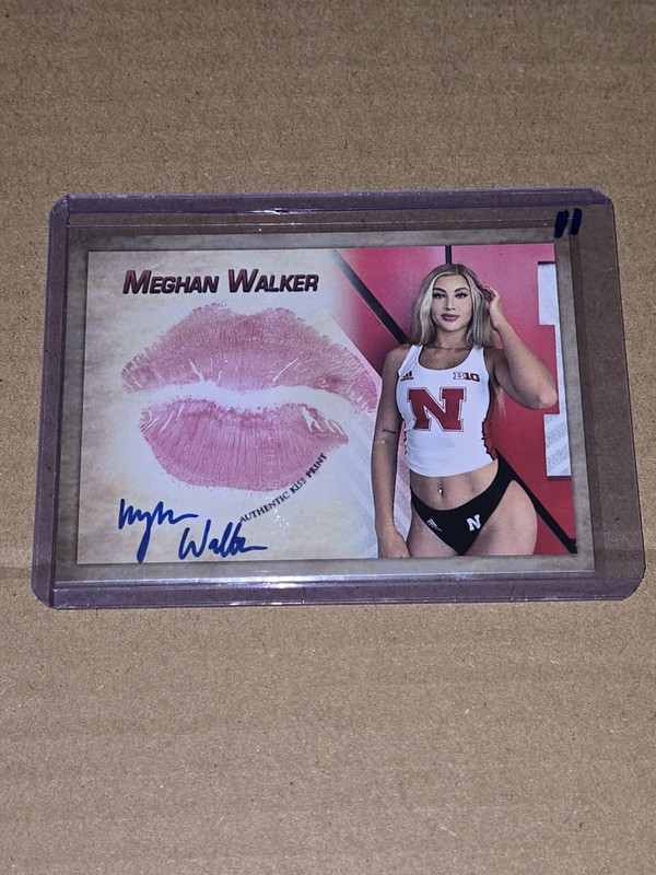 MEGHAN WALKER WWE NXT Signed Kiss Card Wrestler Model Collectors Expo #11
