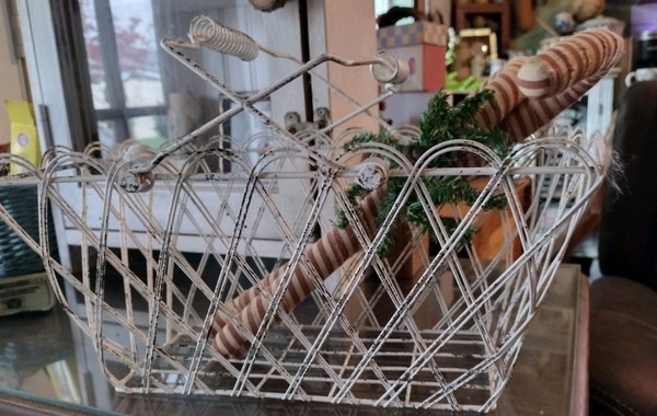 Vintage Metal Christmas Market Basket With Handles White Shabby Chic 7" X 14"