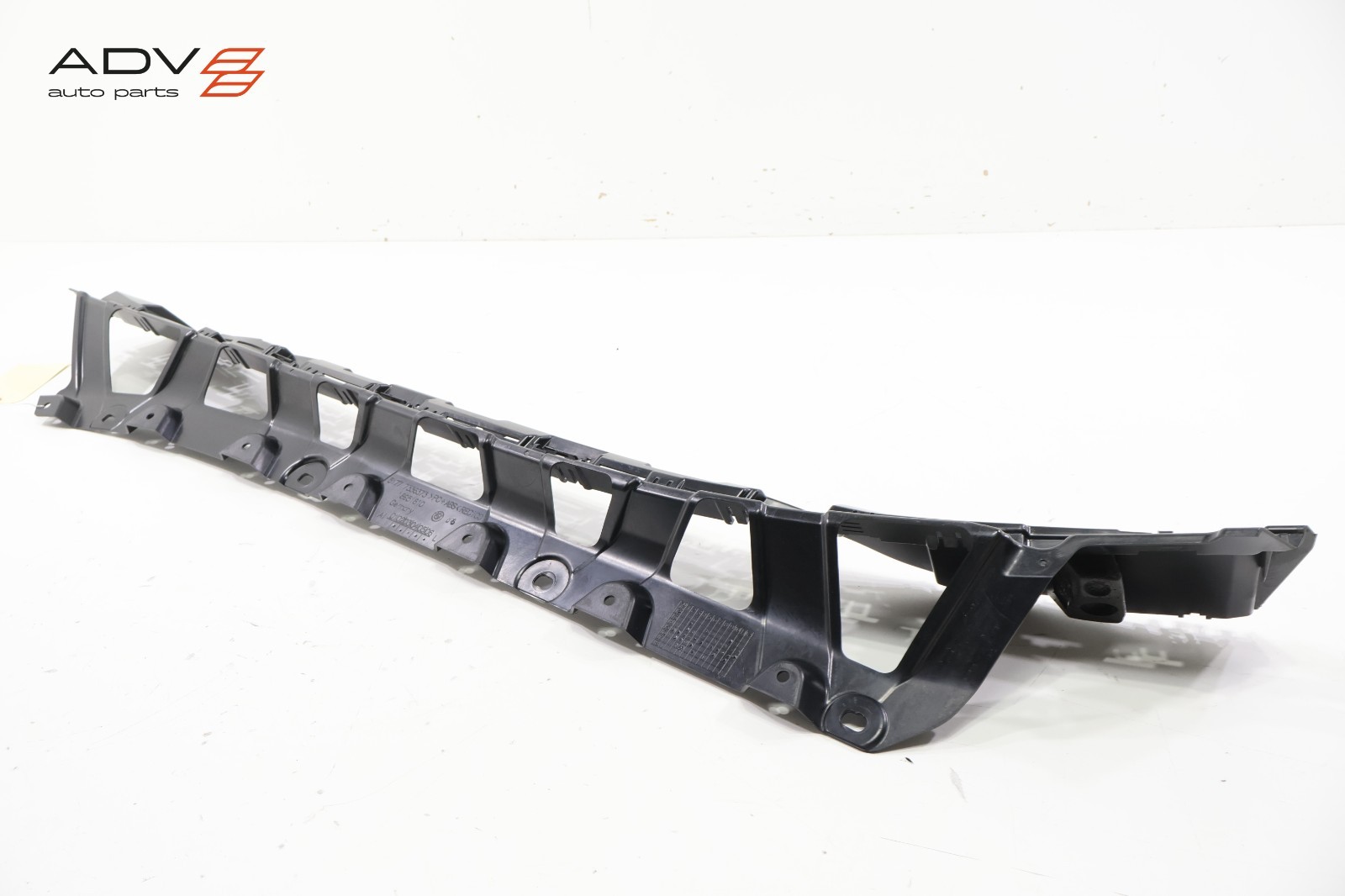 2014 - 2020 BMW i8 I12 COUPE LEFT SIDE SKIRT ROCKER MOLDING PANEL BRACKET OEM