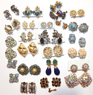 Vintage Clip On Earrings Lot 23 Pr For Parts or Repair TRIFARI KJL BSK SELRO