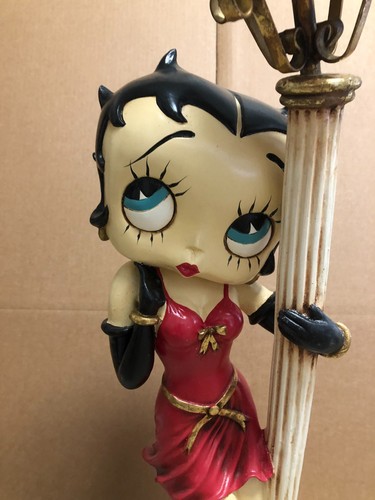 Betty Boop Lámpara Poste Luz Candelabro 33” Estatua 2000 Universal - Imagen 3 de 13