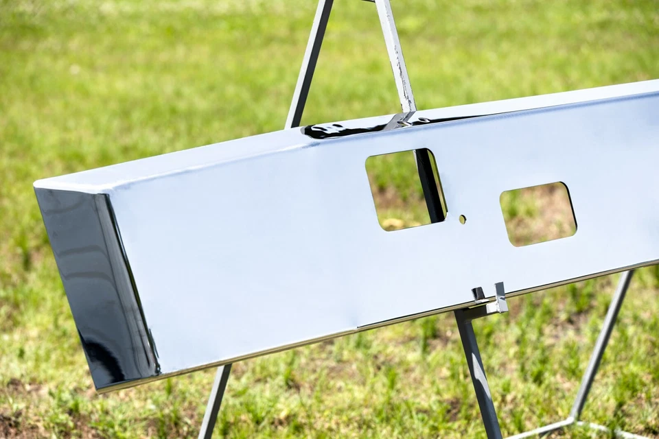 Parachoques delantero cromado Ford F7600, F700, F800 y se adapta a los primeros F650, F750 (1980-2003) Foto 2 de 4