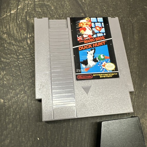 Super Mario Bros Duck Hunt Manual and NES Game Nintendo FREE Shipping - Picture 3 of 5