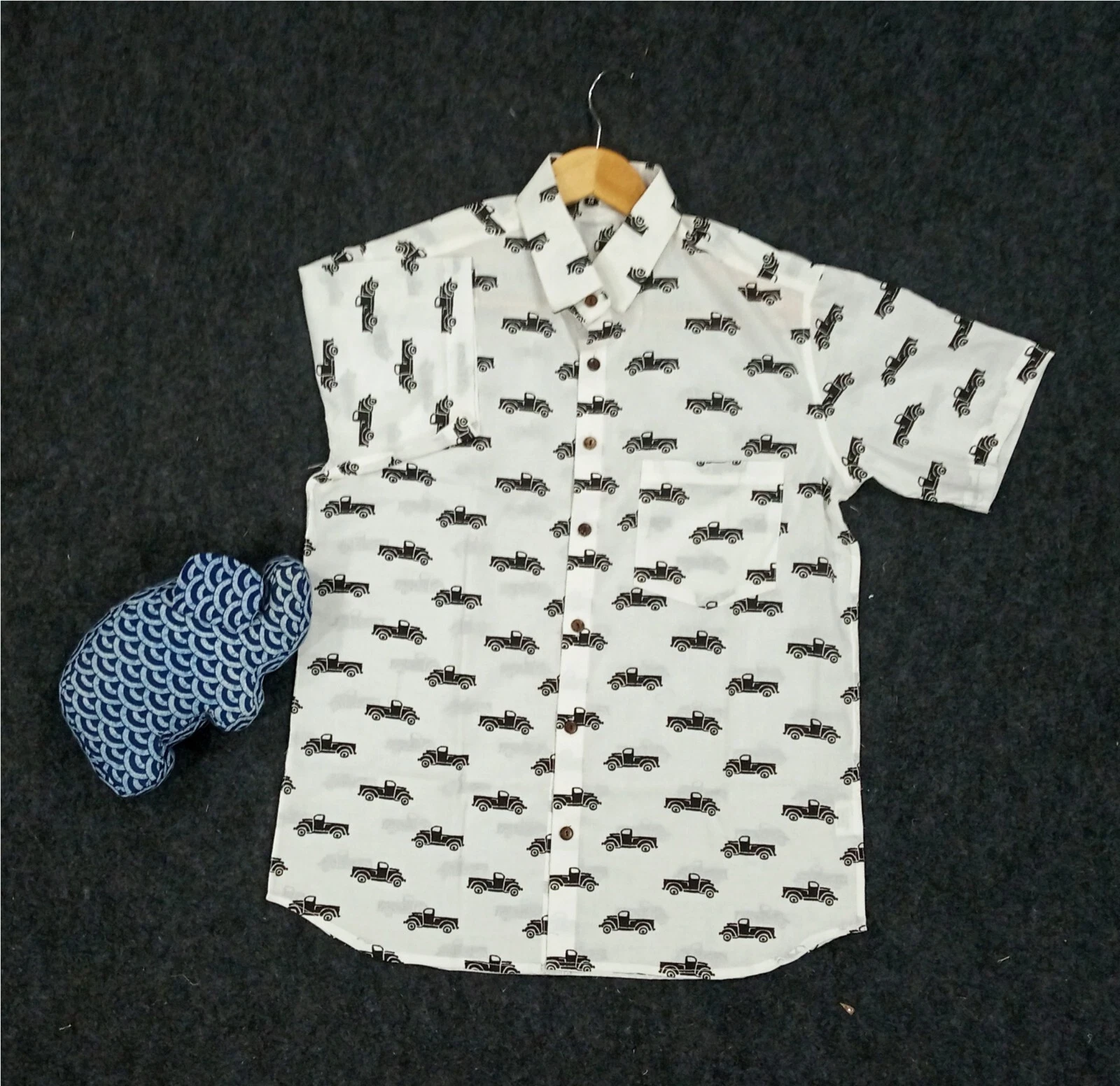 Indian 100% Cotton White CAR Printed Shirts L Size Beautiful Party Wear Shirt AU