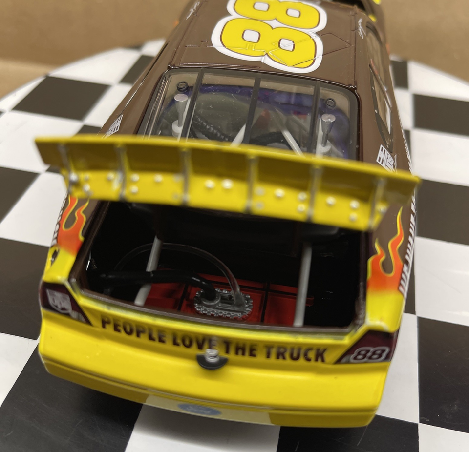 Mac Racing Action Set 2001 Action Mac Tools DALE JARRETT #88 UPS / Flames Race The Truck 1/24 ...