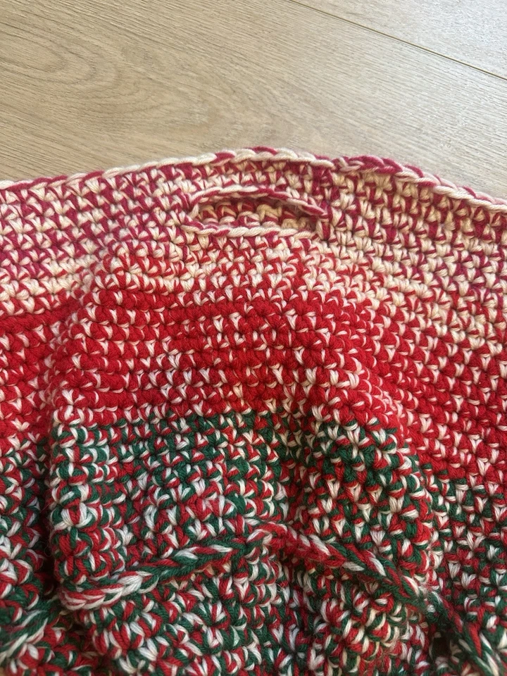 Винтажный ручной вязки коренастый рынок сумка с короткими ручками красный зеленый и розовый сделано в США богемное 90-х - Изображение 4 из 4