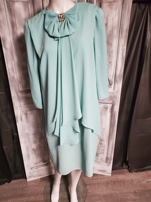 green emerald velvet dress Mint Green Mother of The Bride Dresses A Line Lace Top Tea Length Chiffon Mother of The Bride Dresses