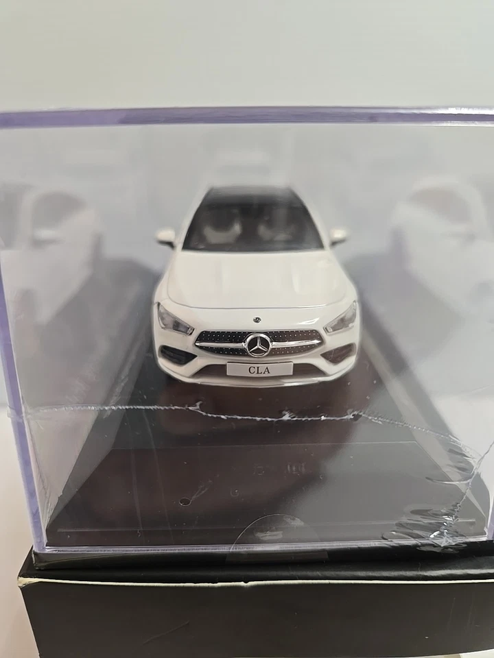 Coche Modelo Mercedes-Benz 1:43 Cla X117 Freno Tiro Polar Blanco B66960474 Foto 2 de 4