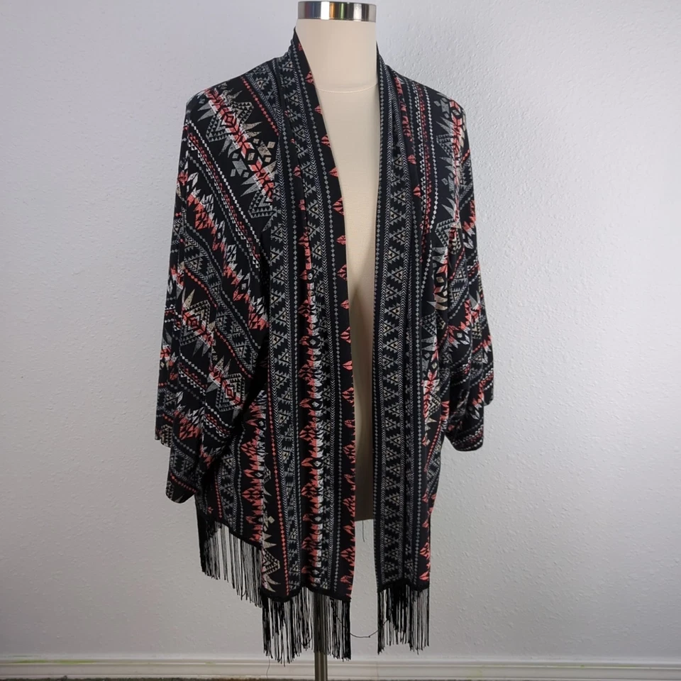 Suéter Cárdigan French Laundry Frente Abierto 3X Negro Azteca Flecos Dobladillo Foto 2 de 4