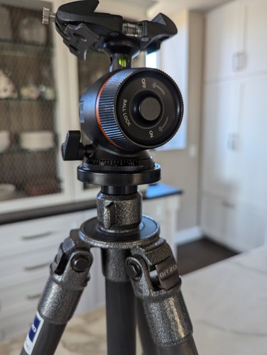 READ Gitzo G1228 MK2 Carbon Fiber Tripod & Gitzo GH2781 QR Ball Head for Camera - Picture 7 of 21