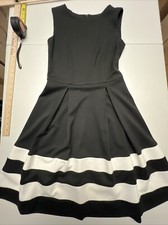 Calvin Klein Dress Women's Size 2 Pleated Sleeveless Black and White / Cream