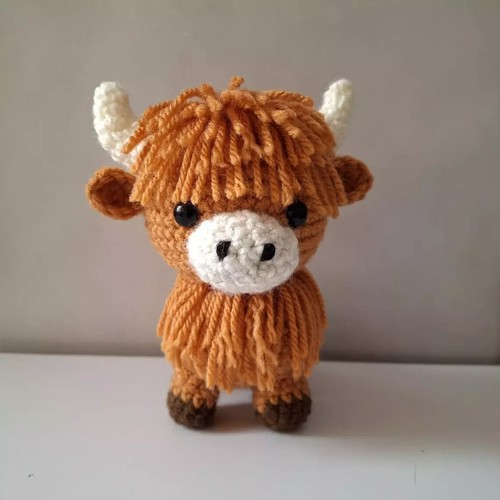 Highland Cow Crochet Pattern PDF โ Amigurumi DIY Template (English) - Picture 3 of 5