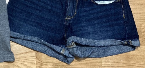 Girls Patagonia & Old Navy Outfit size 12 - Gray Top w/Jean Shorts EUC - Picture 7 of 7