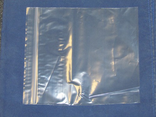 100 Reclosable 6" x 6" Zip Bags Clear Poly Plastic 2MIL Lock able 150 x 150 mm - Picture 6 of 9