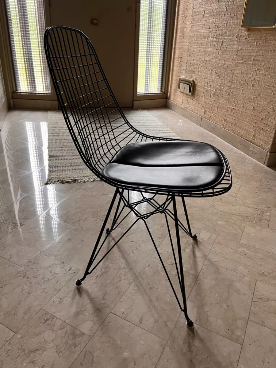 Modernica Case Study Furniture Wire Chair Eiffel black wire base