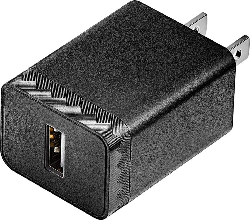 Insignia Universal 3-in-1 Travel Charging Kit For iPhone Samsung Galaxy Google - Image 4 of 4