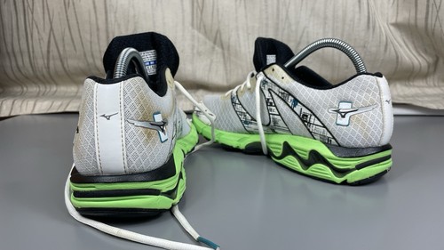MIZUNO Wave Inspire Sneakers 10th Anniversary Size 8 Running Athletic - Picture 4 of 11