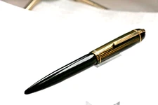 EVERSHARP SKYLINE FOUNTAIN PEN 5 1/4'' 14K NIB GOOD SAC GREEN BARREL