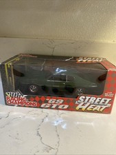 Racing Champions 1969 Gto 118 Die Cast Replica Street Heat Vintage 2000