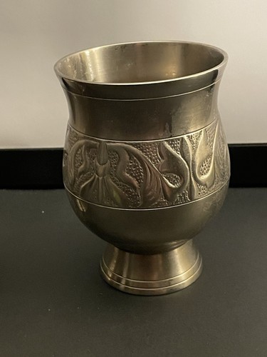 2er Set Vintage geprägte Zinn Fußkelche Bargeschirr Kerzenhalter 10 Oz römisch - Bild 2 von 12