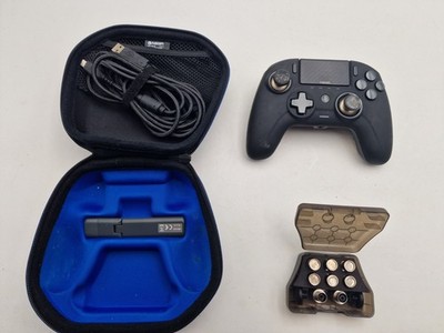 Nacon Revolution Pro Controller für PS4   mit Zubehör   ungeprüft