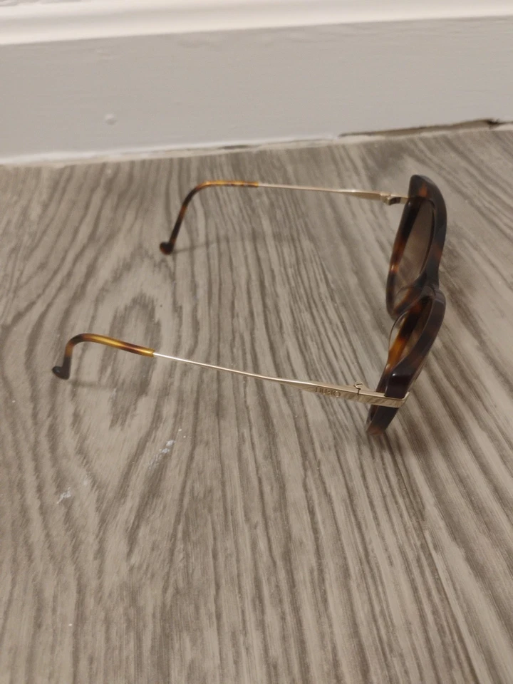 Lui Jo Sunglasses Tortoise Gold Cats Eye LJ7053 215 — 第 3/4 张图片