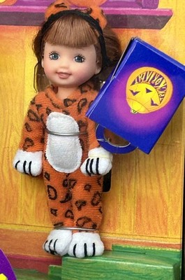 1998年　Halloween Fun Barbie &Kelly NEW 1998 HALLOWEEN FUN BARBIE & KELLY Gift Set Special