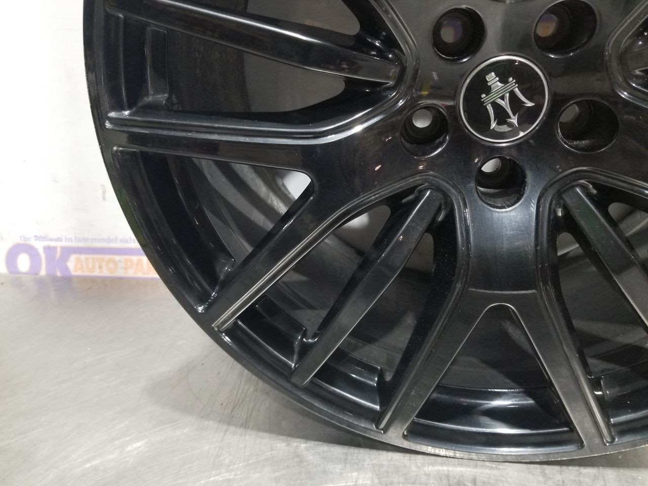 22 2022 MASERATI LEVANTE 21X10.5 WHEEL RIM REAR LEFT DRIVER 670163569