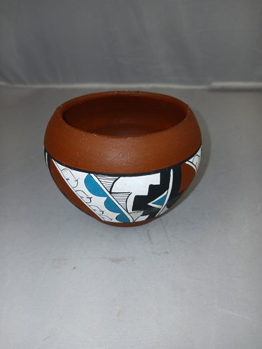 Vintage Acoma Pueblo People Native American Pottery Bowl Signed - Picture 3 of 7
