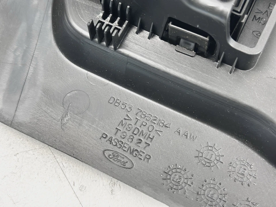 2011-2015 FORD EXPLORER FRONT RIGHT SIDE SEAT ADJUST SWITCH PANEL COVER OEM - Image 3 of 4