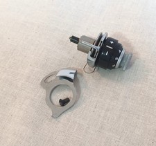 Original Singer 221 Featherweight Thread Tens...