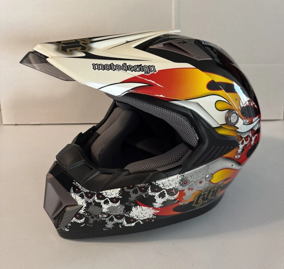 KBC MotoDesign Super X6 Skull Size XS 53-54cm Dual Internal Vent System Helmet - Image 2 of 4