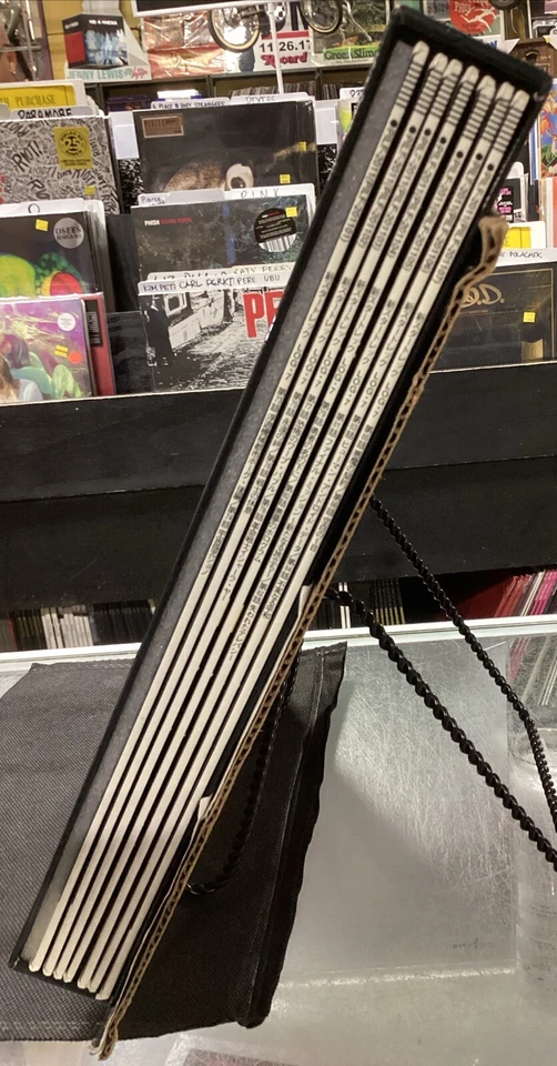 Star Trek: The Next Generation Log. 7, Season 4 - Part 1 LASERDISC JAPANESE Set - Image 2 of 4