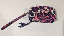 Vera Bradley Smartphone Wristlet 2.0 Retired Print Katalina Pink Very Nice
