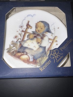 Reutter Porzellan Germany He Loves Me? Hummel
