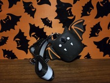 Bath And Body Works Halloween Light Up Bat Pocket Bac Holder Lanyard 2021
