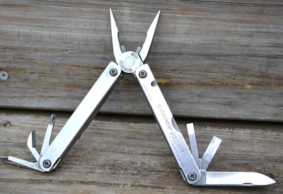 Leatherman SideClip Multi-Tool, Plier, Knife W/Belt Clip-Discontinued-- Good
