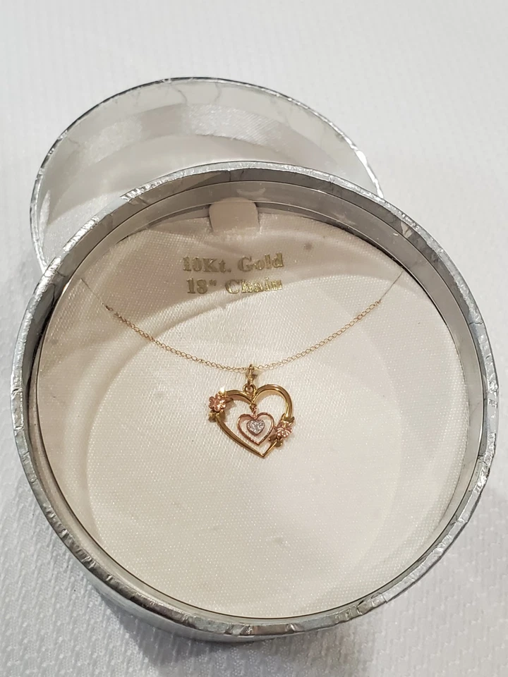 Collar Corazón Colgante Oro 10k y Rosa Kohls en Cadena Llena de Oro 18" Foto 2 de 4