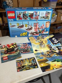 Lego 7075 Captain Redbeard's Pirate Ship, box, manual, instructions