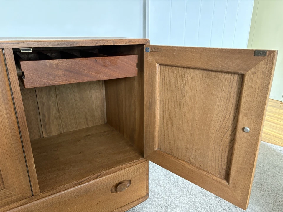 Ercol Blonde Sideboard Windsor Mid-Century Retro C1950s Solid Elm - Image 3 of 4