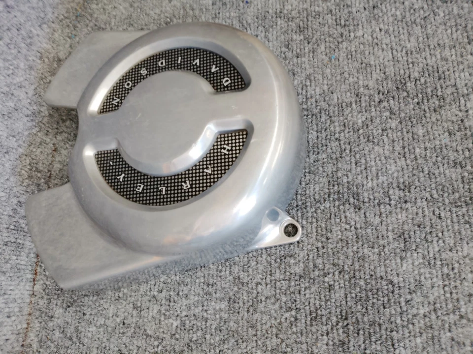 CUBIERTA DE PIÑÓN CORREA POLEA DELANTERA IZQUIERDA HARLEY DAVIDSON 2002 VROD VRSCA 34966-01 Foto 4 de 4