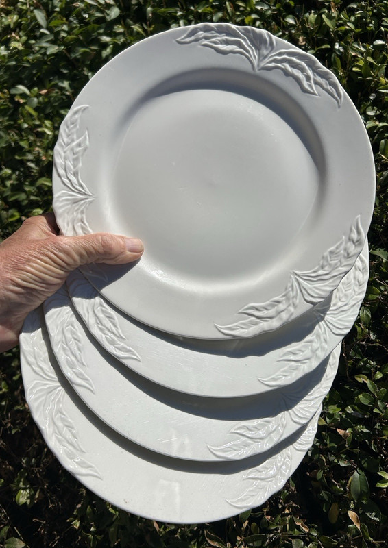 villeroy & boch SET-OF-4 X 10 3/8" FOGLIA WHITE DINNER PLATES leaves LUXEMBOURG