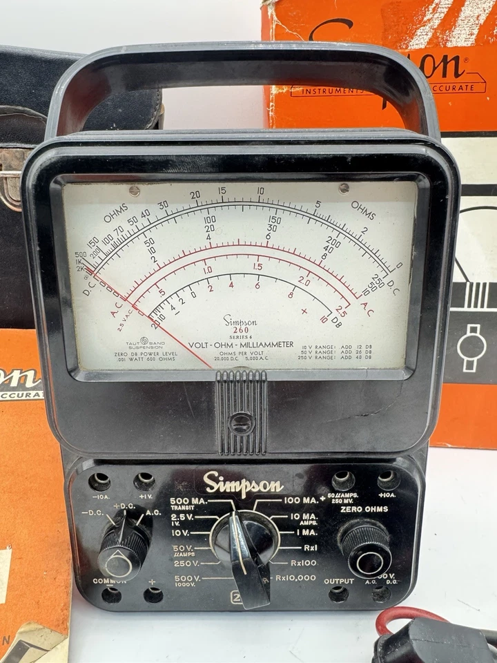 De colección Simpson 260 Series 8 Voltios-Ohm-Miliamímetro Caja de Fábrica-Cables de Estuche Manual Foto 2 de 4