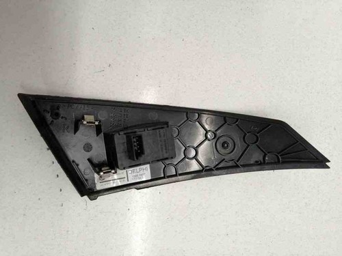 BMW 5 E60 Schalter für Fensterheber hinten links 06482 373105 17120225