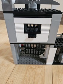 LEGO&reg; World City 7035 Police HQ 99% Complete PLEASE READ!