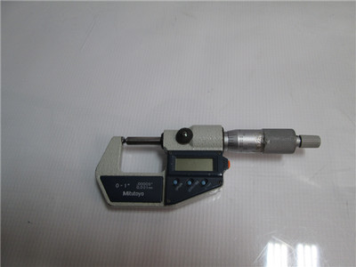 Mitutoyo 395 741 30 Digital Micrometer Precision Tool Please Read: Parts/Repair