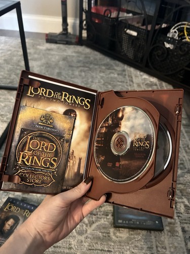 LOTR DVD set - Picture 7 of 8