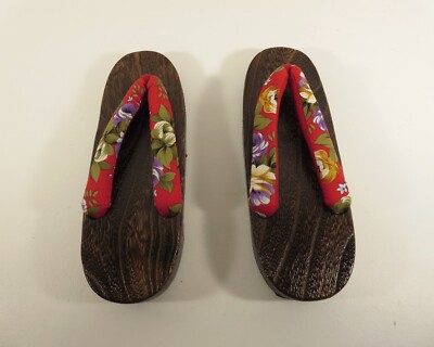 Japanese Geta Traditional Wooden Shoe - Girls Sandals