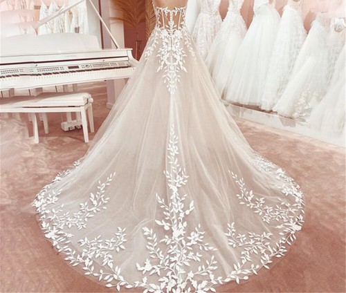 Plus Size Wedding Dress Sweetheart Appliques Lace A Line Bridal Gown Court Train - Picture 2 of 9